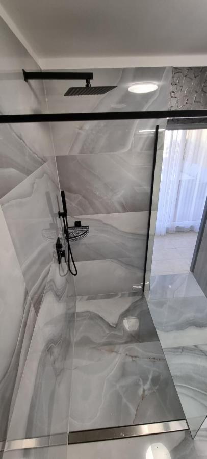 מיקולוב Apartman Viktorie מראה חיצוני תמונה